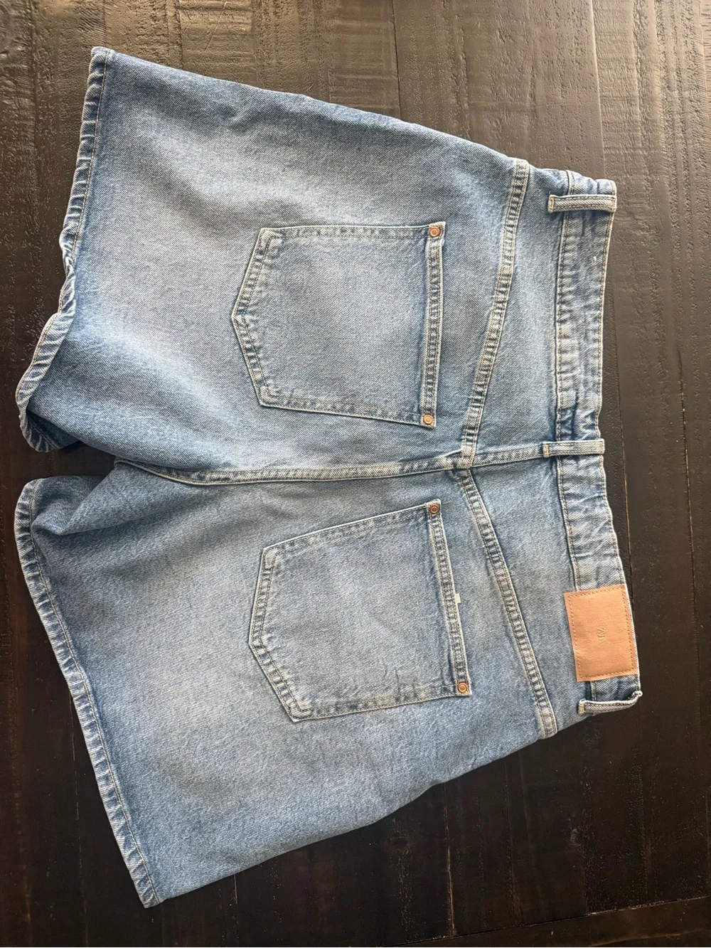 Zara casual light